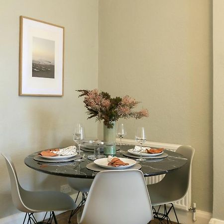 Chic 1 Bedroom Apartment In Bloomsbury, Sleeps 4 London Eksteriør billede
