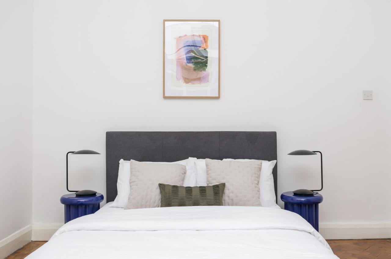 Chic 1 Bedroom Apartment In Bloomsbury, Sleeps 4 London Eksteriør billede